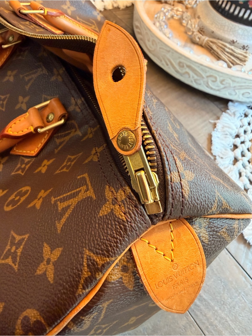 Louis Vuitton Monogram Canvas Speedy 40 Top-Handle Bag in Brown - Picture 4 of 8